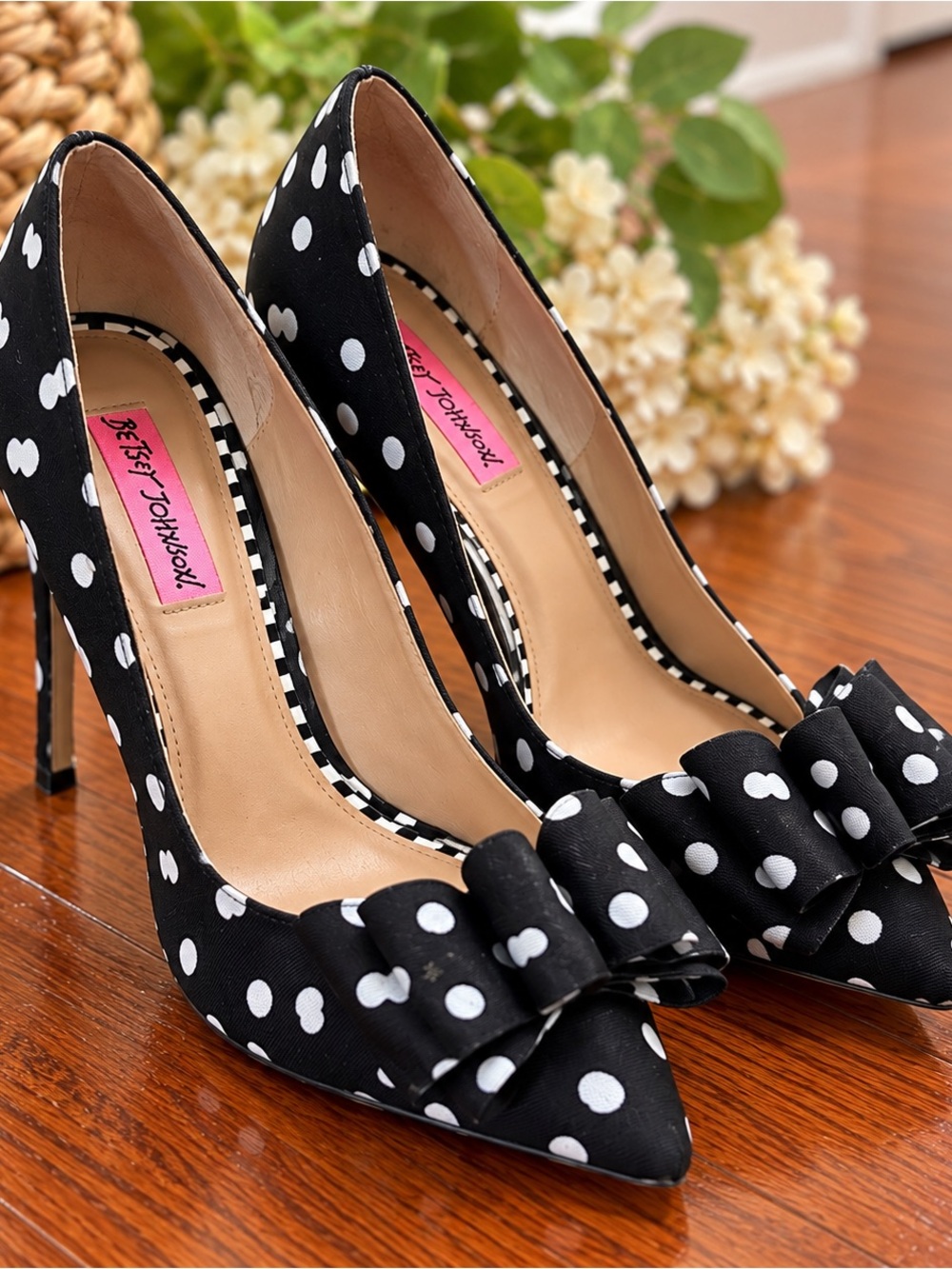 Betsey Johnson Black and White Polka Dot Bow Pointed Pumps